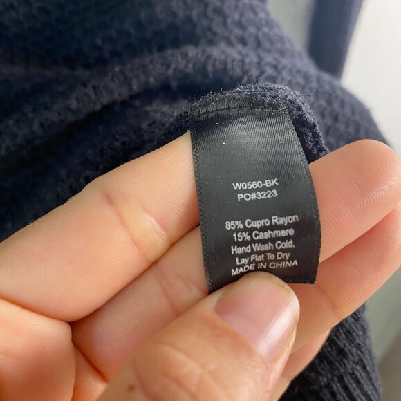 BetaBrand No Sweat Rayon & Performance Cashmere V Neck Sweater Black Size S - Picture 7 of 12